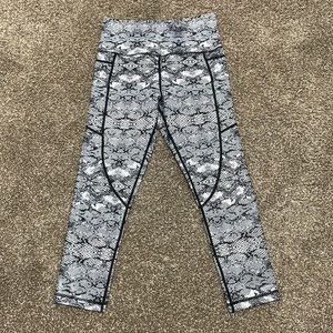 ZYIA Light N Tight Snake Metallic Cropped Legging, size 2, EUC